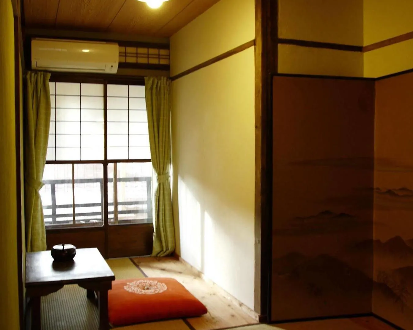 Hostel Mundo Chiquito Kyoto Japan